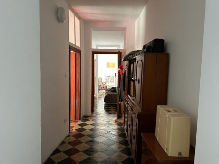 Image No.16-3 Bed Property for sale