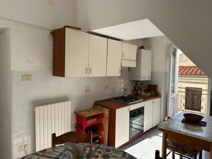 Image No.20-3 Bed Property for sale