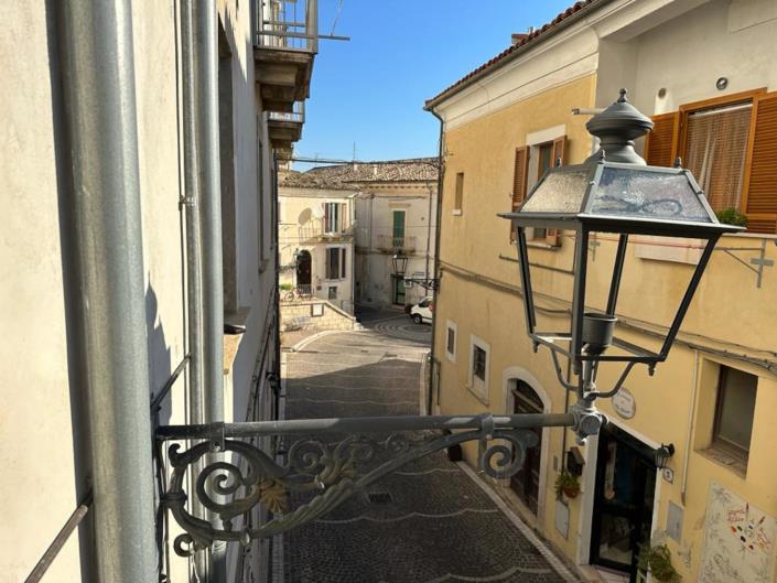 Image No.22-3 Bed Property for sale