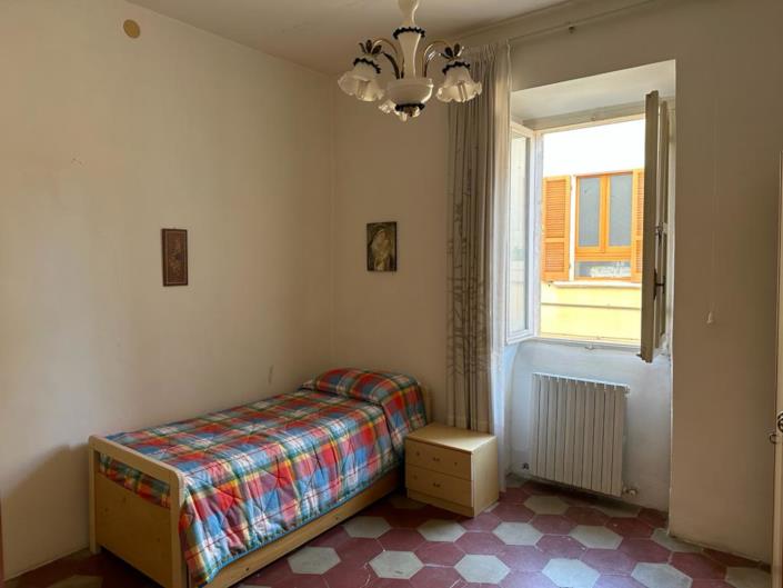 Image No.30-3 Bed Property for sale