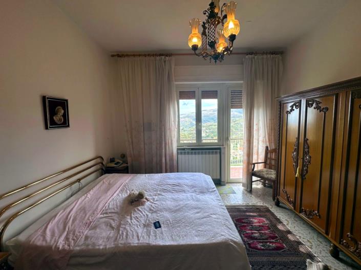 Image No.19-2 Bed Apartment for sale