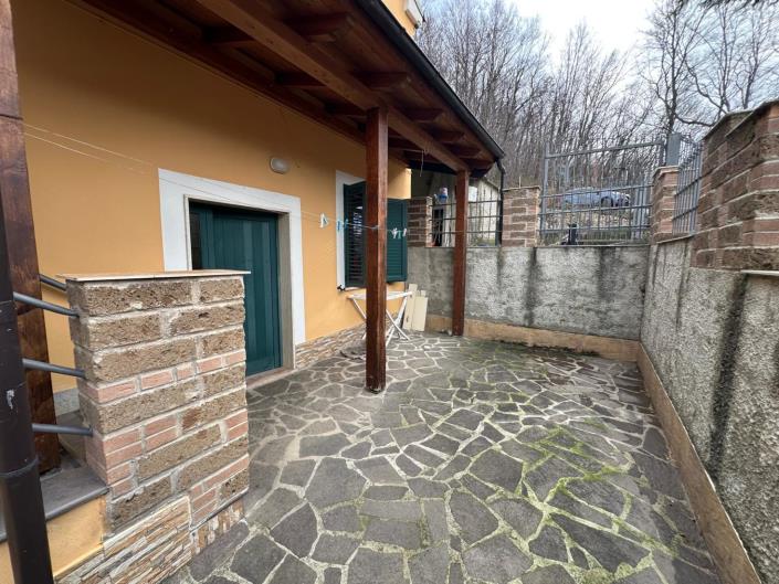 Image No.7-2 Bed Property for sale