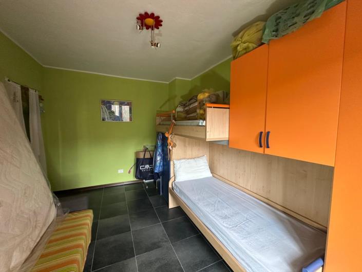 Image No.20-2 Bed Property for sale