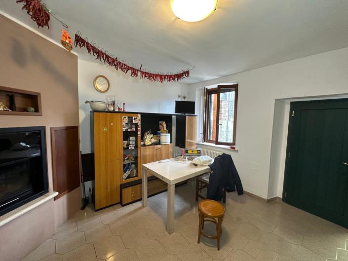 Image No.25-2 Bed Property for sale