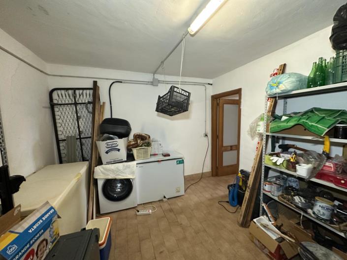 Image No.30-2 Bed Property for sale