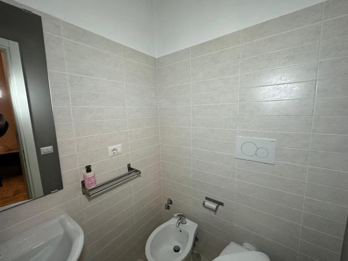 Image No.24-4 Bed Property for sale