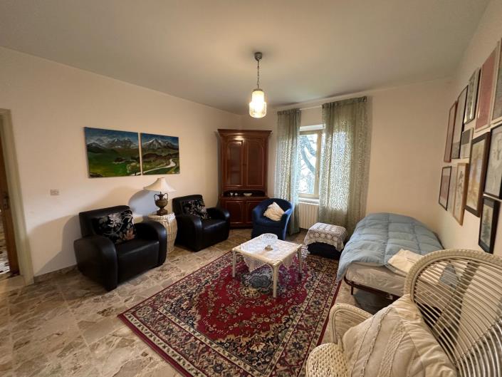 Image No.32-4 Bed Property for sale