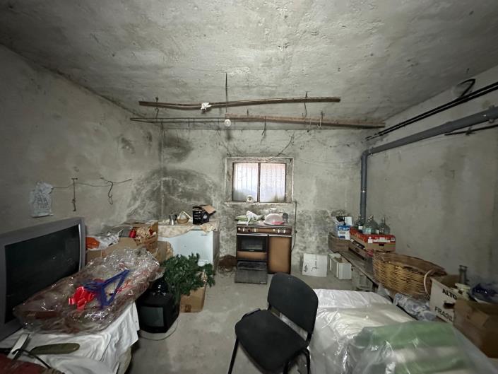 Image No.41-4 Bed Property for sale