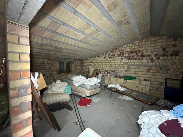 Image No.44-4 Bed Property for sale