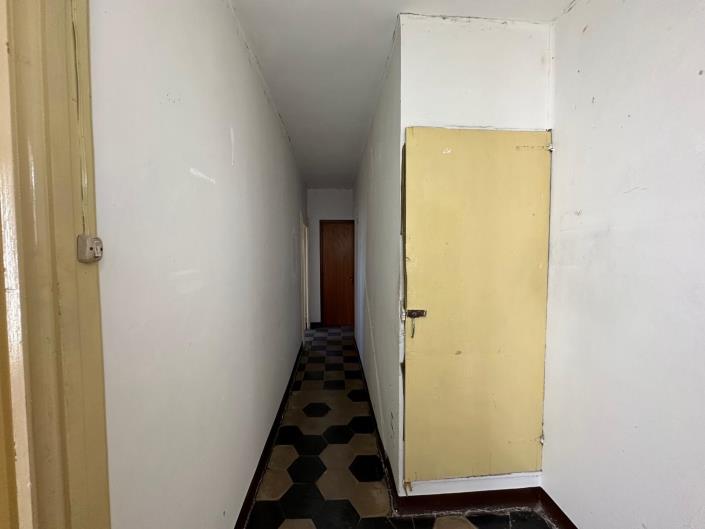 Image No.23-3 Bed Property for sale