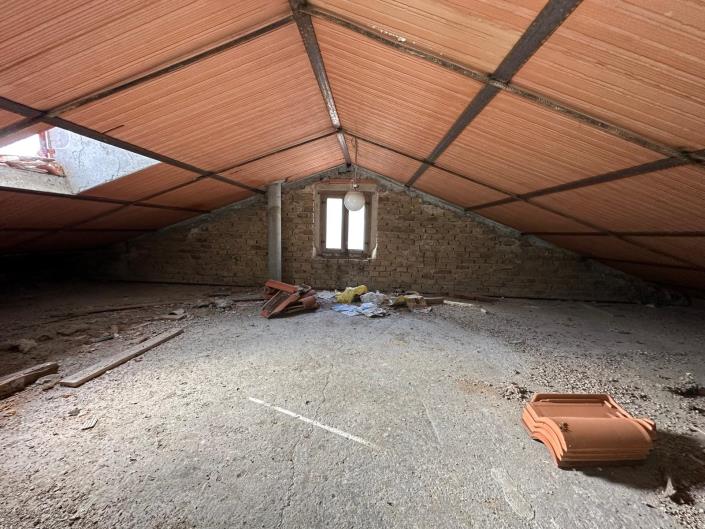 Image No.31-3 Bed Property for sale