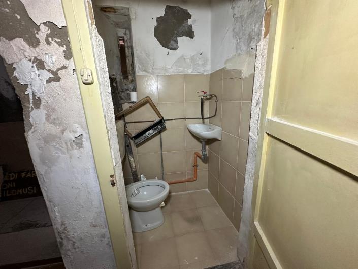 Image No.39-3 Bed Property for sale