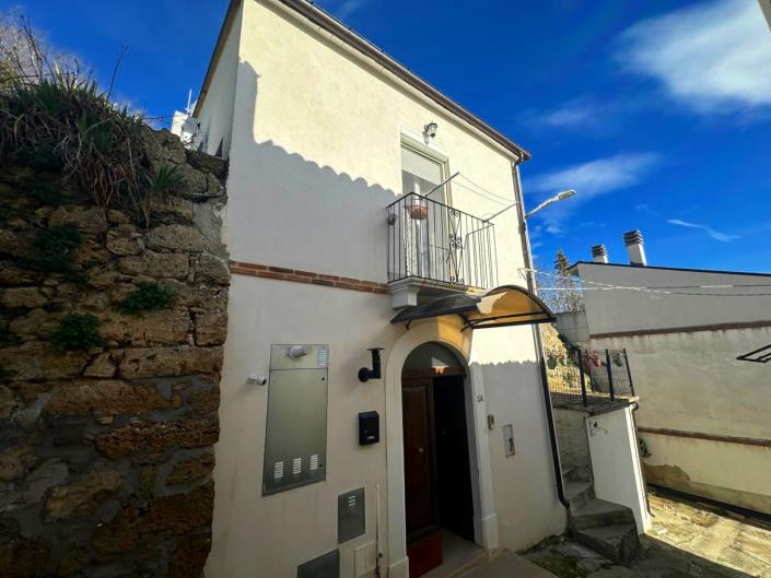 Image No.12-1 Bed Property for sale