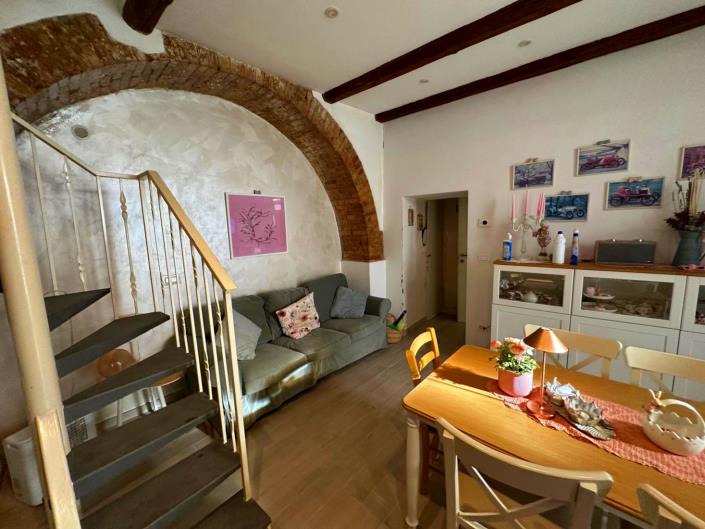 Image No.18-1 Bed Property for sale