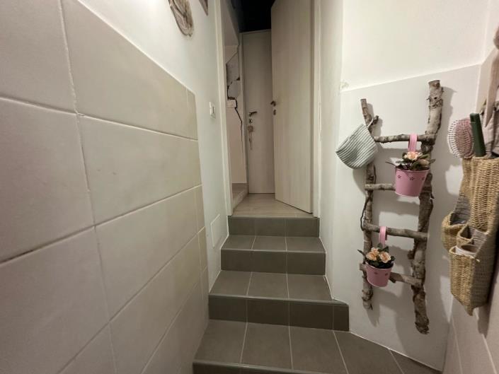 Image No.24-1 Bed Property for sale