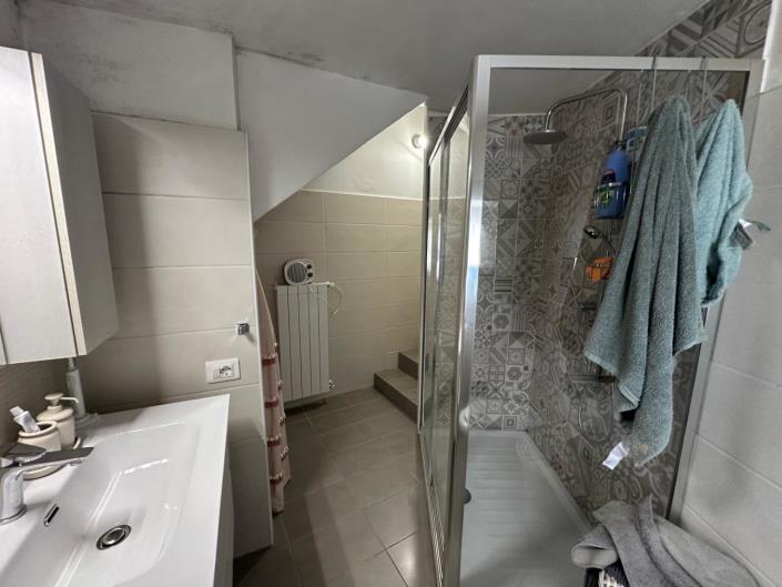 Image No.26-1 Bed Property for sale