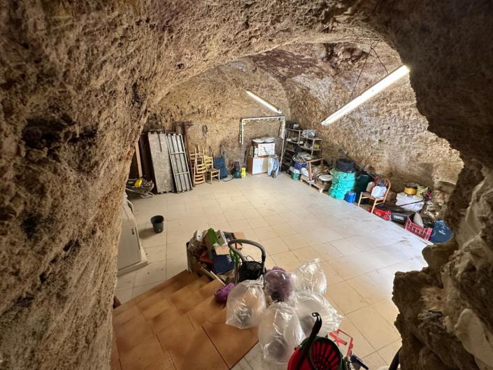 Image No.29-1 Bed Property for sale