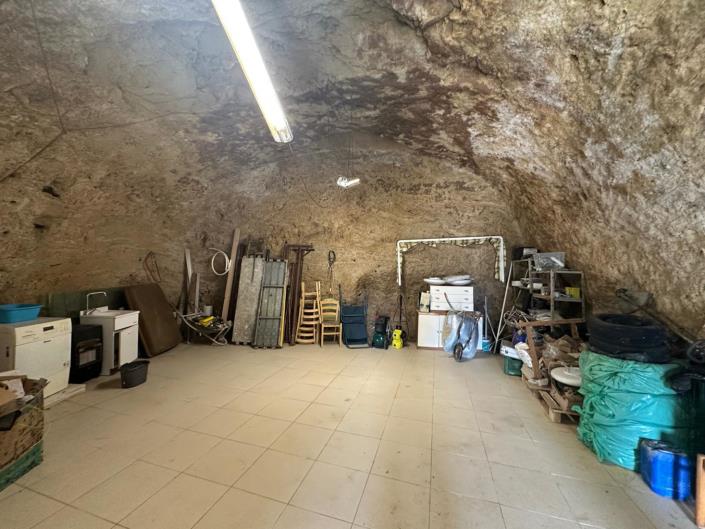 Image No.31-1 Bed Property for sale