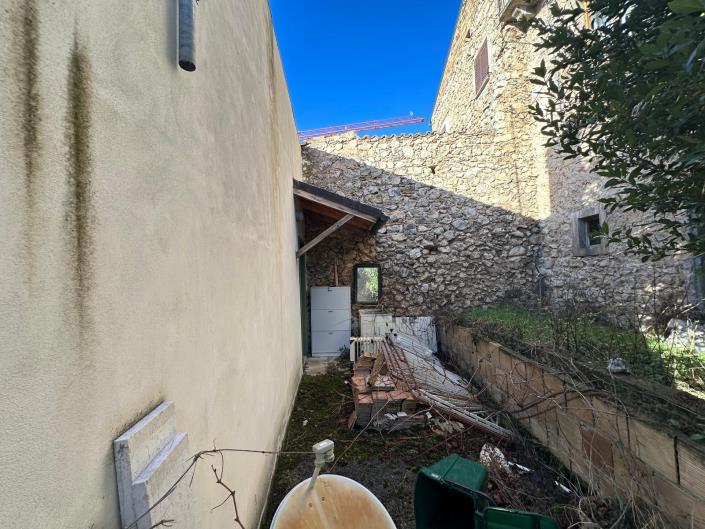 Image No.5-1 Bed Property for sale