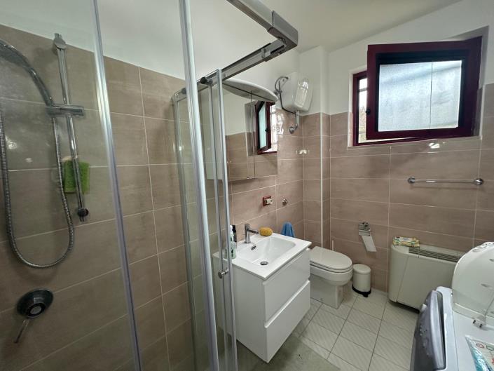 Image No.20-2 Bed Apartment for sale