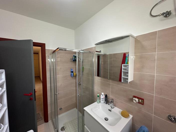 Image No.21-2 Bed Apartment for sale