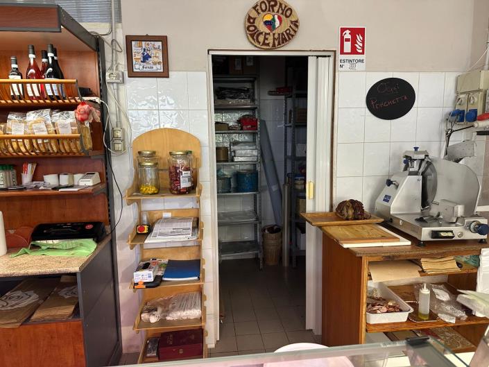 Image No.40-Commercial for sale