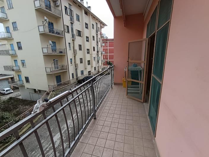 Image No.15-2 Bed Apartment for sale