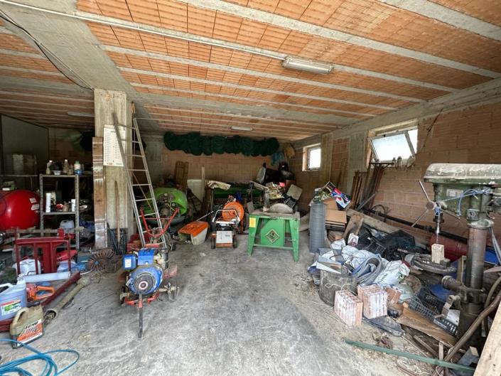 Image No.15-4 Bed Property for sale