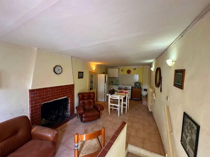 Image No.4-Maison de 2 chambres à vendre à San Valentino in A.C.