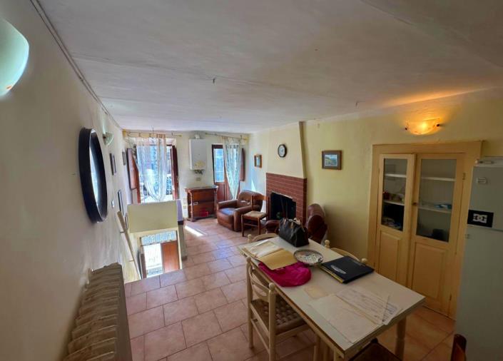 Image No.5-Maison de 2 chambres à vendre à San Valentino in A.C.