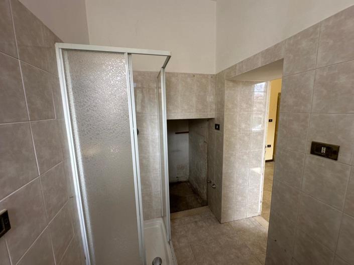 Image No.22-2 Bed Apartment for sale