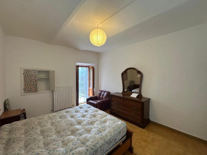Image No.18-3 Bed House for sale
