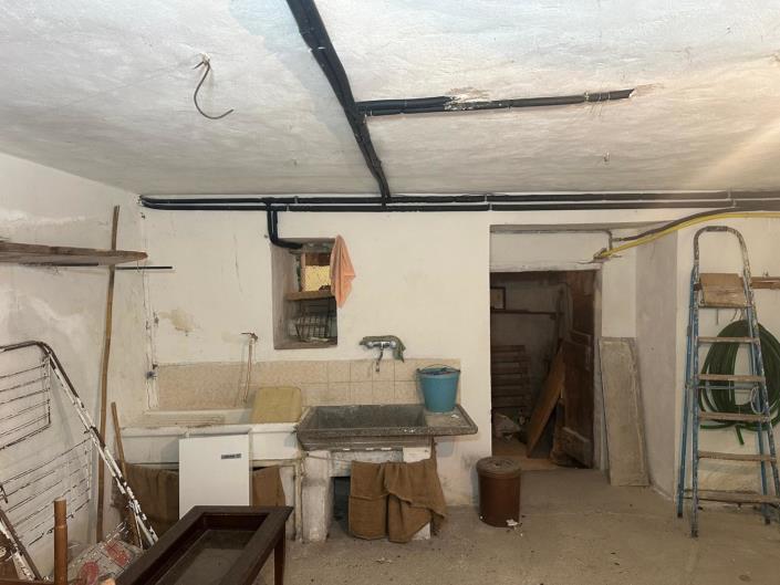 Image No.28-3 Bed House for sale