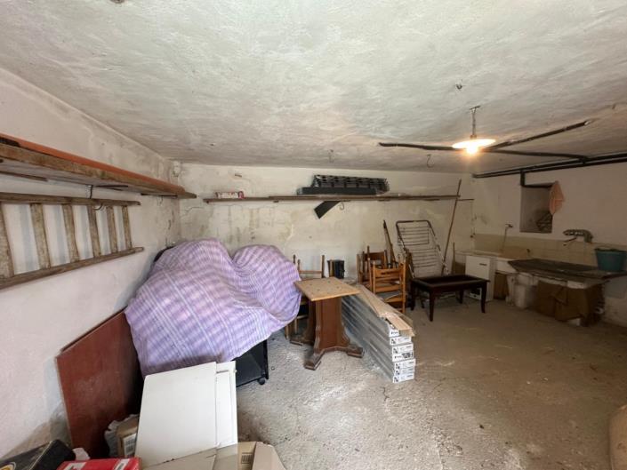 Image No.27-3 Bed House for sale