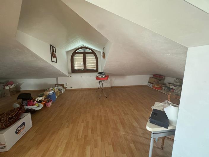 Image No.34-4 Bed Property for sale