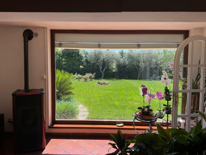 Image No.19-4 Bed Property for sale