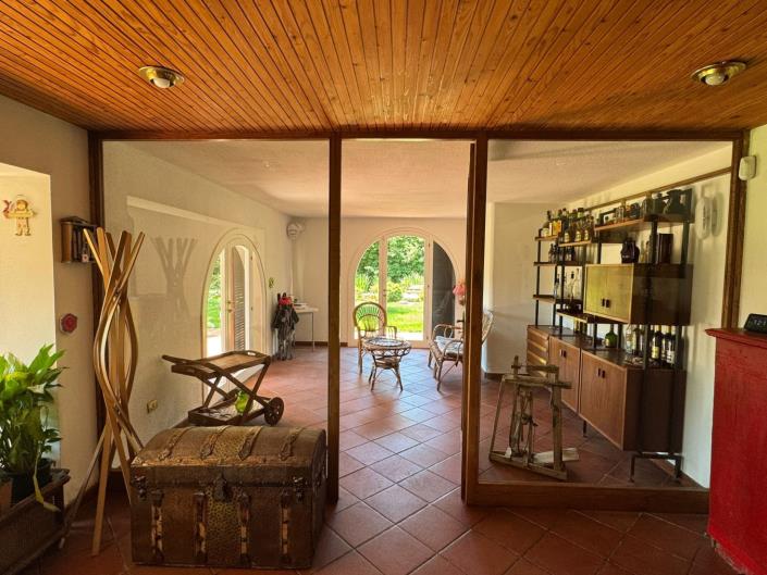 Image No.14-4 Bed Property for sale