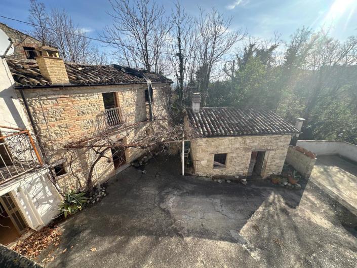 Image No.2-3 Bed Property for sale