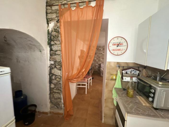 Image No.13-3 Bed Property for sale