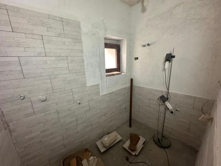 Image No.23-3 Bed Property for sale