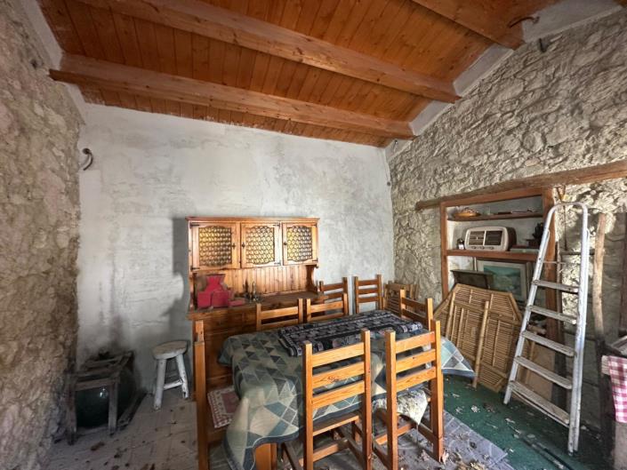 Image No.32-3 Bed Property for sale
