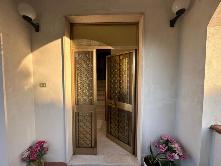 Image No.9-3 Bed Villa for sale