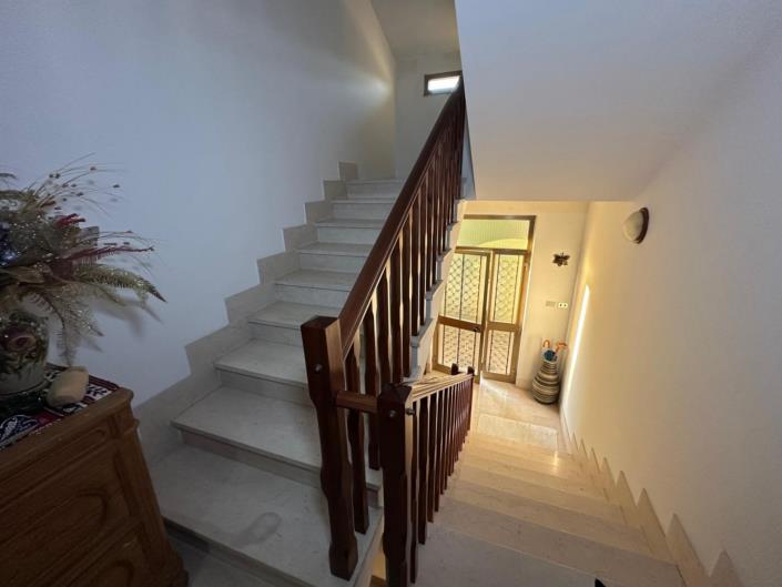 Image No.10-3 Bed Villa for sale