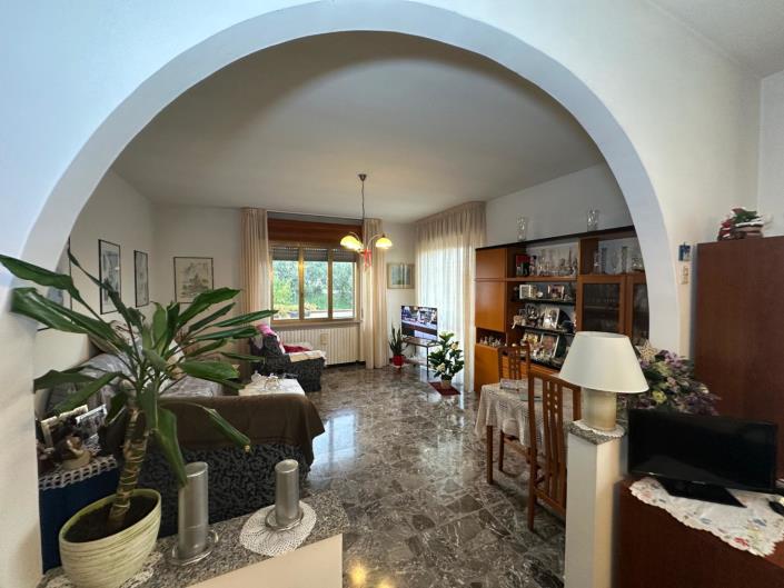 Image No.12-3 Bed Villa for sale