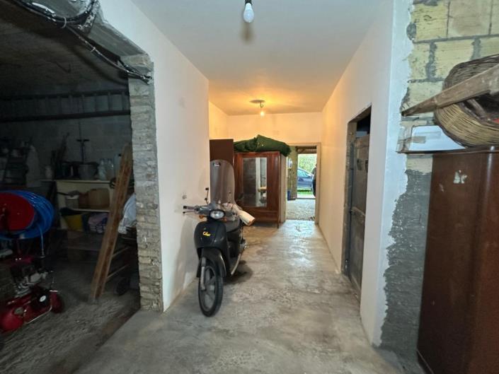 Image No.28-3 Bed Villa for sale