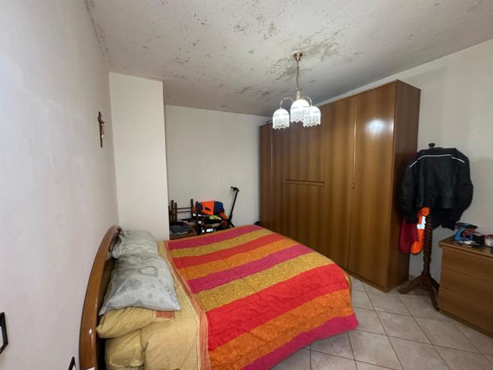 Image No.7-1 Bed Property for sale