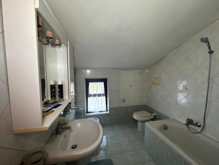 Image No.25-2 Bed Apartment for sale