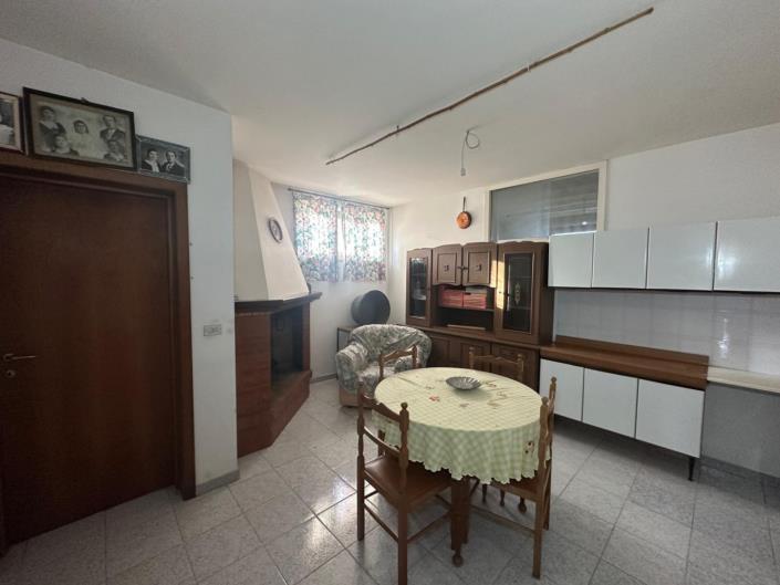 Image No.28-2 Bed Apartment for sale