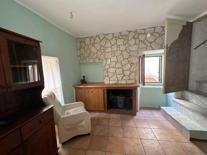 Image No.14-2 Bed Property for sale