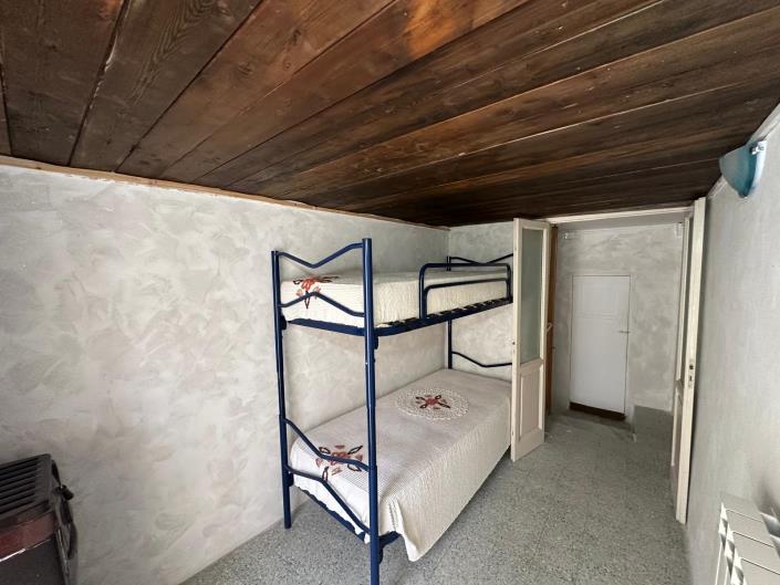 Image No.21-2 Bed Property for sale